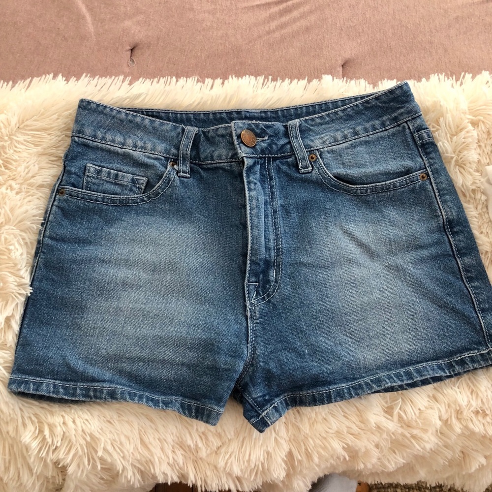 BDG high rise shorts